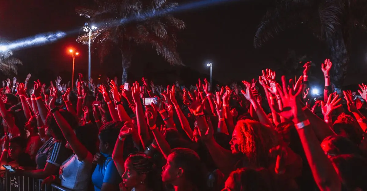 Cómo organizar un festival de música inolvidable