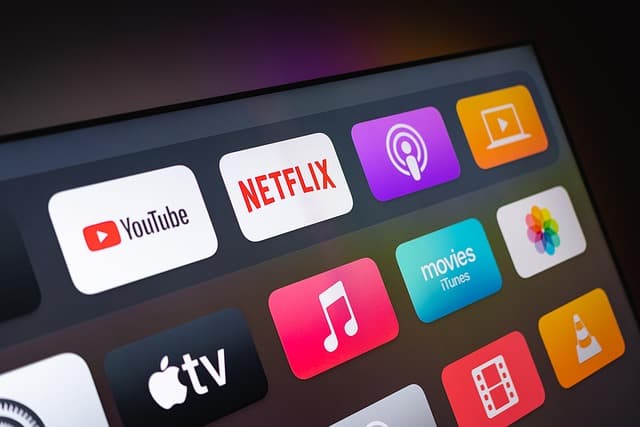 Cómo elegir la mejor plataforma de streaming para tus necesidades
